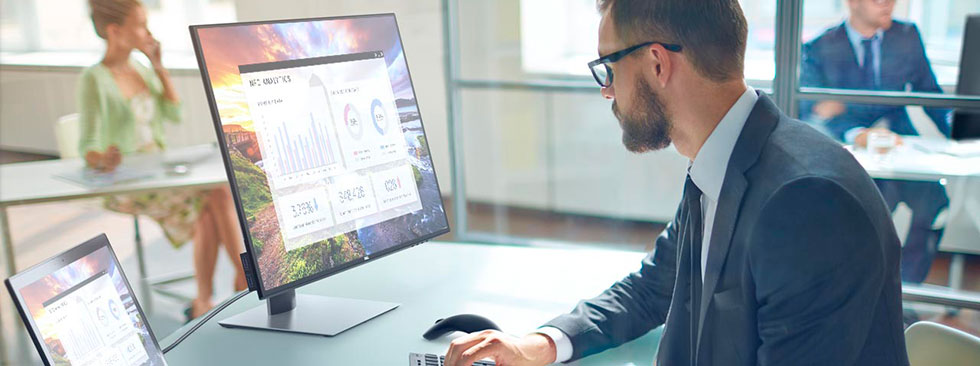 Read Streamlining Multicloud Complexity